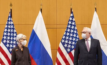 El subsecretario de Relaciones Exteriores ruso y la subsecretaria de Estado estadounidense se reunieron en Ginebra.
