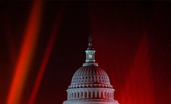 El Capitolio de Estados Unidos en la noche de este jueves 5 de enero