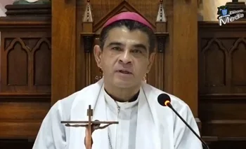 Unos de los religiosos liberados es Rolando Álvarez, obispo de Matagalpa, que estaba detenido desde 2022 y condenado a 26 años de prisión. 