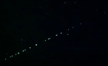 Vista de los satélites StarLink de SpaceX 