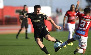 Cristian Rodríguez jugando para Peñarol en 2020