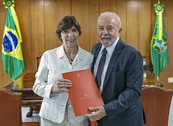 La canciller francesa, Catherine Colonna, se reunió con el presidente brasileño, Luiz Inácio Lula da Silva,