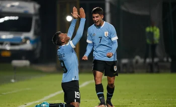 Luciano Rodríguez y Renzo Sánchez, gol, festejo y triunfo