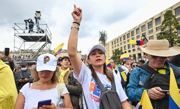 Bogotá, Medellín, Cali y otras ciudades principales de Colombia se llenaron de banderas y pancartas