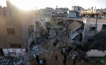 Viviendas en Rafah tras los bombardeos israelíes este sábado.