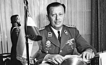 El dictador Alfredo Stroessner fue derrocado el 3 de febrero de 1989 por su mano derecha, el general Andrés Rodríguez.