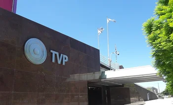 La TV Pública, emblema de los medios estatales que Milei prometió privatizar durante su campaña
