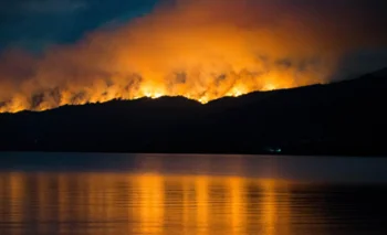 Vista panorámica de los incendios en Los Alerces