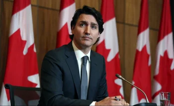 El gobierno del primer ministro Justin Trudeau da marcha atrás con las políticas de apertura a la migración instaladas luego de la pandemia.