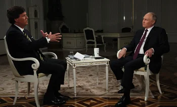 Tucker Carlson entrevistó a Putin en el Kremlin en la primera nota dada por el mandatario ruso a un periodista occidental en los últimos años.