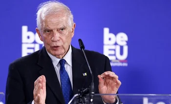 Josep Borrell criticó la intención de Netanyahu de evacuar a los habitantes de Gaza. "¿Hacia dónde los van a evacuar, a la Luna?", se preguntó irritado.
