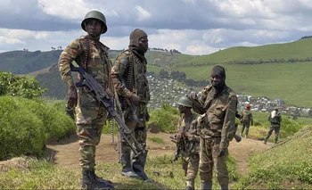 El conflicto opone a la rebelión de M23, apoyada por unidades del ejército ruandés, y al ejército congoleño.
