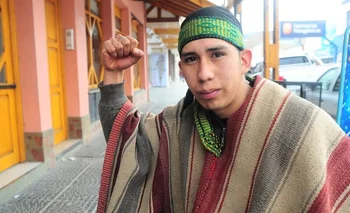 Detienen al "mapuche de los binoculares" del caso Maldonado: lo acusan de incendios en Bariloche