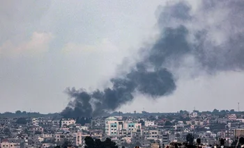 Las tropas israelíes bombardean Rafah desde hace días, mientras preparan la invasión terrestre.