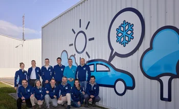Parte del equipo Think Blue Factory de Volkswagen Navarra.