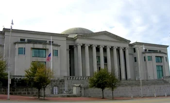 : Los jueces de la Suprema Corte de Alabama fundamentaron su fallo en una ley estatal de 1872. 