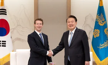 Mark Zuckerberg este jueves en Seúl, Corea del Sur, donde fue recibido por el presidente de ese país Yoon Suk Yeol.