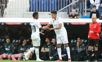 El momento del ingreso de Álvaro Rodríguez por Vinícius Jr. en el final del partido de Real Madrid ante Espanyol