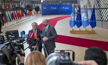 El secretario general de ONU António Guterres y el presidente del Consejo Europeo Charles Michel en conferencia de prensa