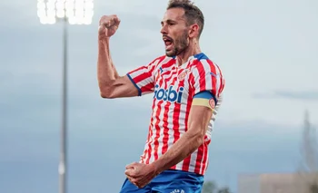 Cristhian Stuani sigue haciendo goles en Girona en busca del ascenso