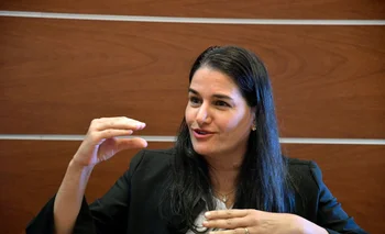 La directora de Política Económica del MEF, Marcela Bensión