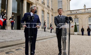 Alberto Fernández se reunió con Macron en marco de su gira europea
