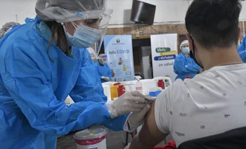 Vacunación durante la pandemia de coronavirus en Uruguay