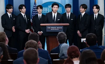 La banda surcoreana BTS aprovechó la invitación de Joe Biden a la Casa Blanca para denunciar el racismo contra las personas asiáticas