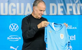 Marcelo Bielsa volvió a dirigir en 2023 y lo hizo con la selección uruguaya