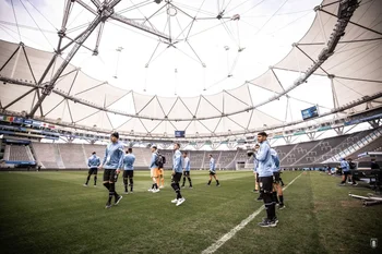Reconocimiento de la selección uruguaya al estadio de La Plata