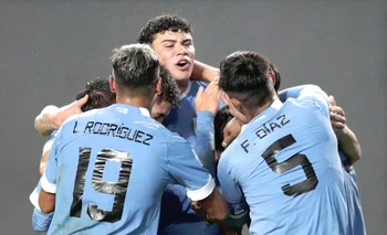 La selección uruguaya debutó con victoria ante Irak