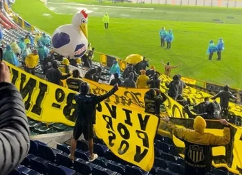 El inflable que mostró Peñarol en El Campín