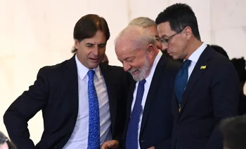 Lacalle Pou le da una "carta de crédito" a Lula para cerrar con UE