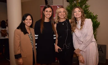 Valeria Micucci, Daniela Abasolo, Fernanda Sinopoli y Paula Lamarque 