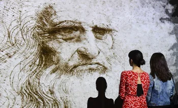 Holograma “Studio di uomo barbuto” (estudio del hombre barbudo), en una muestra en Milán referida a Leonardo da Vinci 