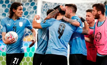Los uruguayos festejando un gol durante la última Copa América