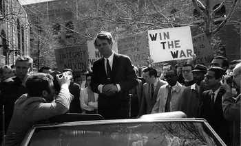 El senador Robert Kennedy fue asesinado el 5 de junio de 1968 en la cocina del Hotel Ambassador, en Los Ángeles, California.