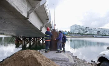Empezaron las obras de estabilización del Puente de la Barra