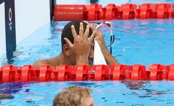 Con tan solo 18 años, el atleta batió en la piscina a sus rivales en la disciplina de 400 metros estilo libre masculino