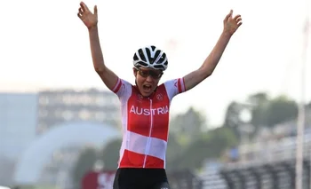 Ahora sí ya saben quién es: Anna Kiesenhofre, campeona olímpica en ciclismo de ruta en Tokyo 2020