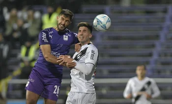  Facundo Mallo y Martín Rea en Defensor Sporting-Danubio