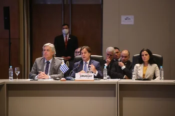 Luis Lacalle Pou da su discurso en una nueva cumbre del Mercosur 
