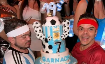 La torta de cumpleaños de Garnacho