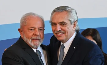 Alberto Fernández junto a Lula da Silva en la Cumbre del Mercosur