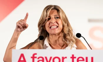 Yolanda Díaz, en un acto de campaña en Girona.