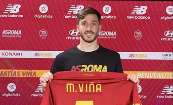 La camiseta de la Roma lleva los mismos colores que su cuadro de baby fútbol