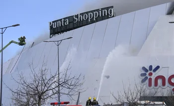 El incendio que ocurrió en Punta Shopping, que inició en el local de Tienda Inglesa, ocurrió hace menos de un mes