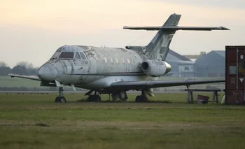 El avión se encuentra abandonado en el aeropuerto de Melilla