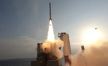 Prueba de lanzamiento de un misil interceptor con la Honda de David