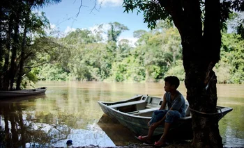 La Amazonia la habitan por casi 50 millones de personas y centenares de pueblos originarios esenciales para salvar el bosque